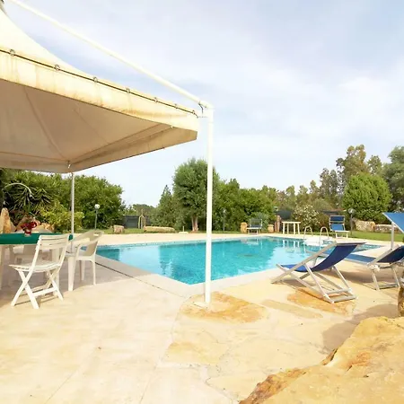 Large With Private Garden And Pool Near * Pula